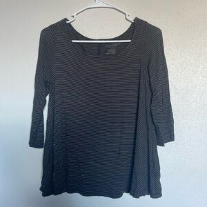 American eagle striped gray/black top 3/4 sleeve